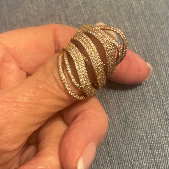 Diamond Gold and Silver Women's Ring 18k gold plated.5 rows. 6 1/2 - Picture 7 of 11